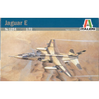 [ITALERI] Jaguar E Escala 1/72